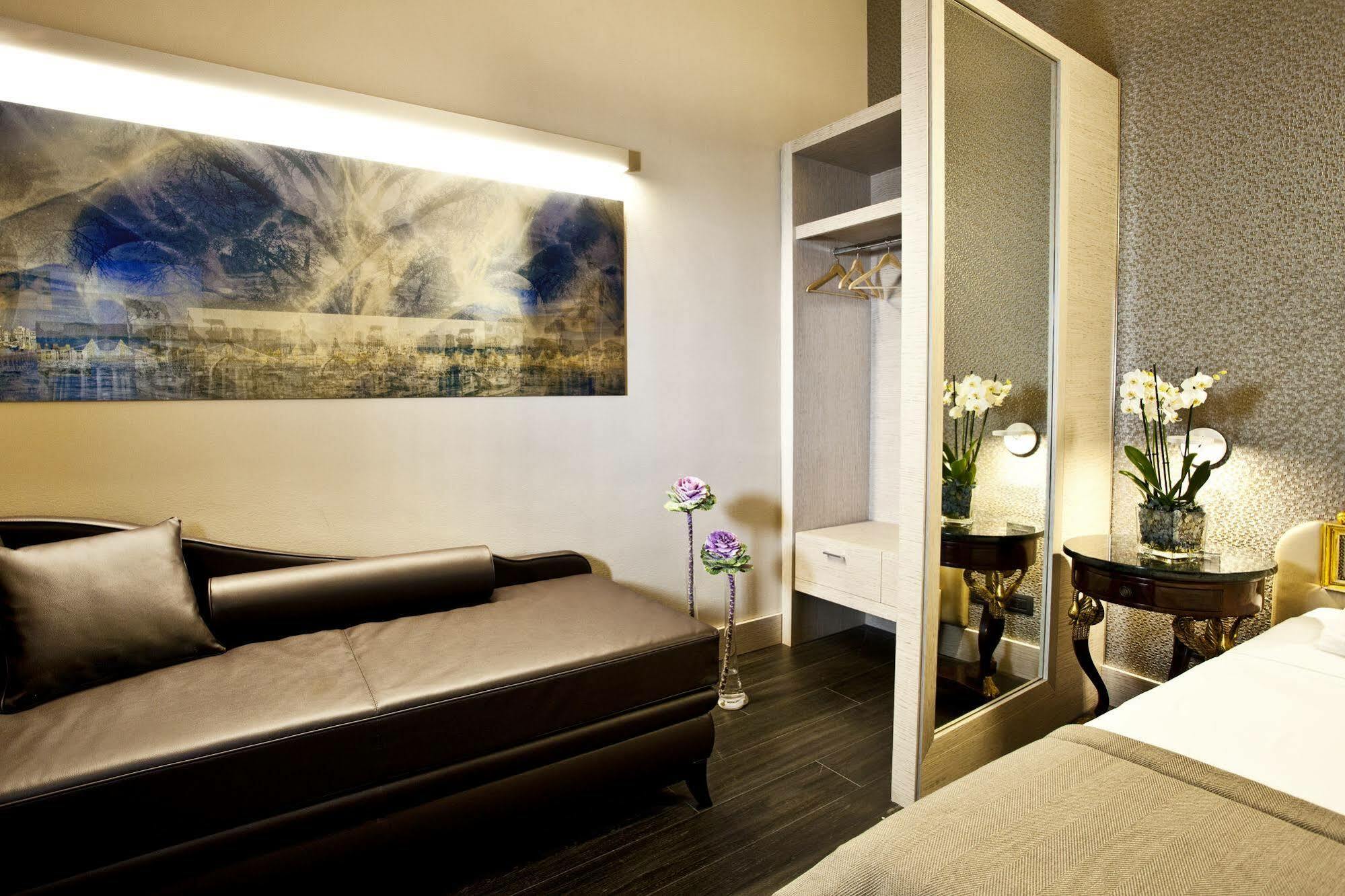 กอร์โซ 12 - โรมา Bed & Breakfast ภายนอก รูปภาพ