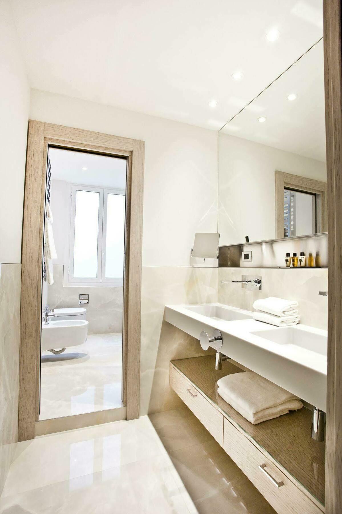 กอร์โซ 12 - โรมา Bed & Breakfast ภายนอก รูปภาพ