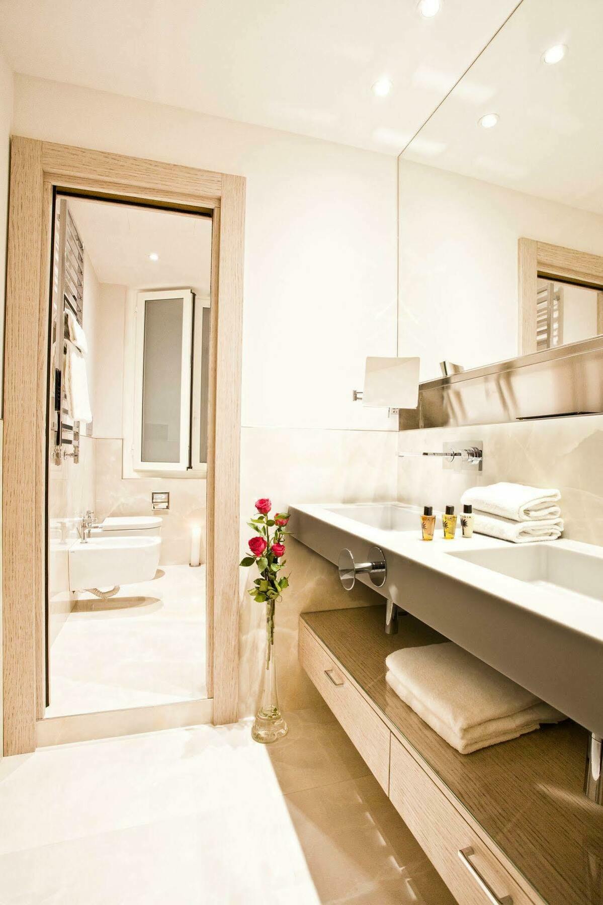 กอร์โซ 12 - โรมา Bed & Breakfast ภายนอก รูปภาพ